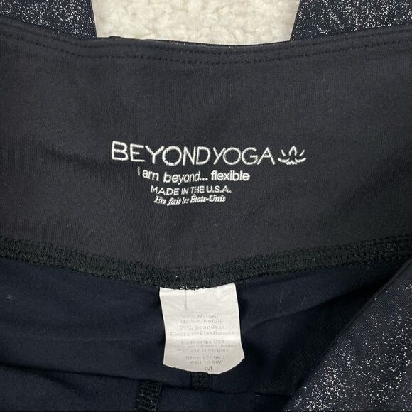 Women’s Beyond Yoga Leggings  - Picture 4 of 4